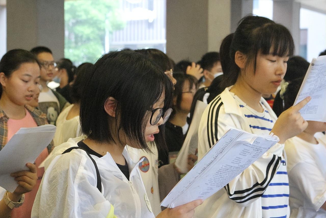 【广东新增本土确诊病例32例，广东新增20例本土确诊病例】