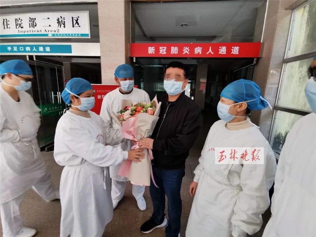 多地通知乘火车飞机不再查核酸(现在坐飞机火车都要核酸检测吗?)